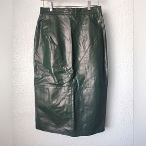 GIII LEATHER skirt lined zip up slit buttons excellent condition